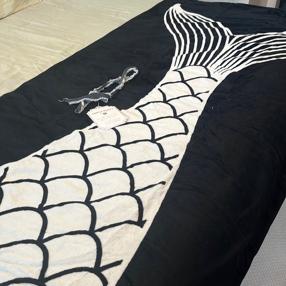NWT Emily & Meritt Mermaid Tail Beach Towel